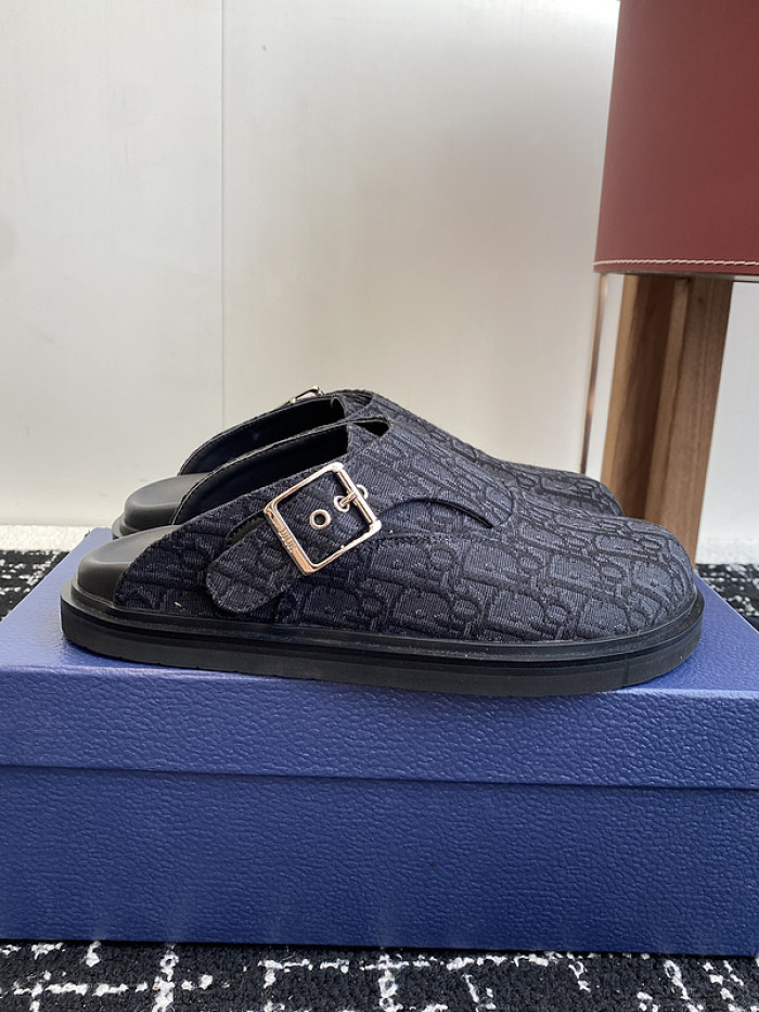 Dio*r sandal 71