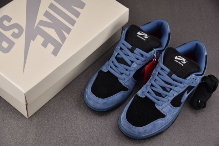 Nike SB Dunk Low 94 Ocean Fog HQ8487-400