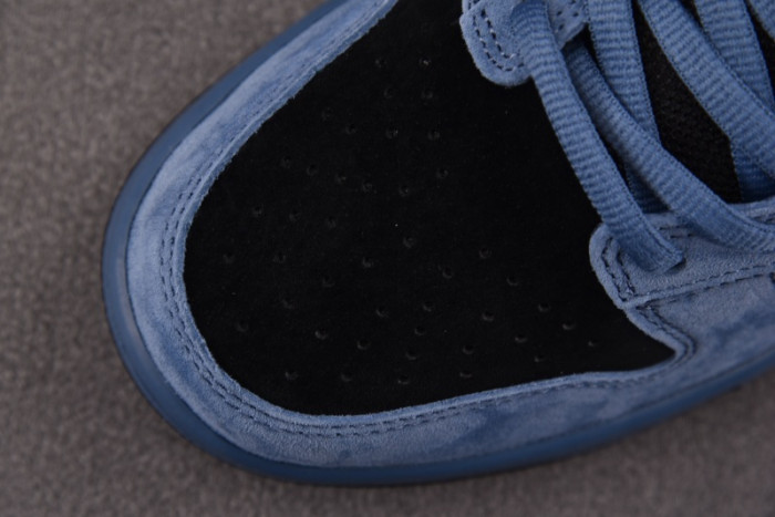 Nike SB Dunk Low 94 Ocean Fog HQ8487-400