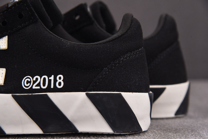 OFW Sneakers OW10049