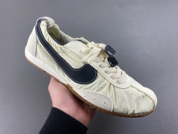 Nike Moon Shoe SP Jacquemus Alabaster HV8547-700