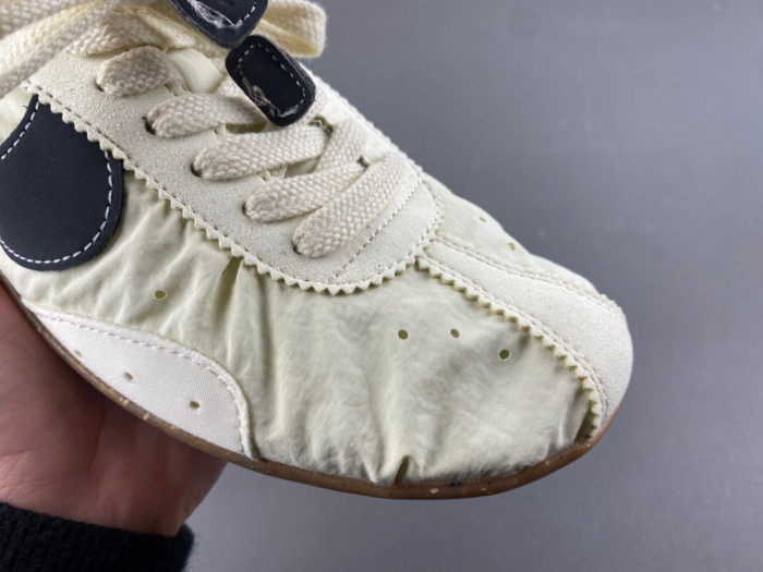 Nike Moon Shoe SP Jacquemus Alabaster HV8547-700