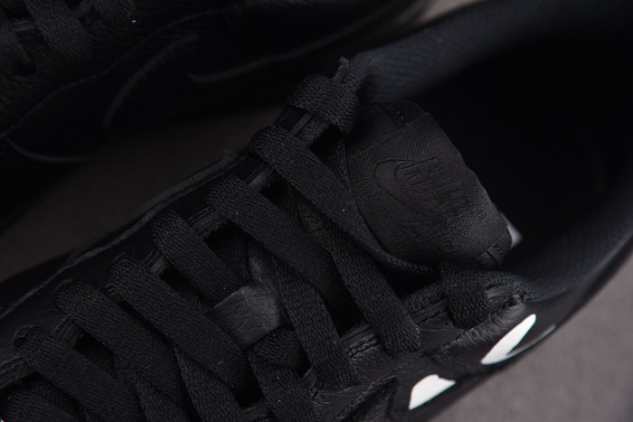 Air Force 1 Low Retro SP BLACK Comme des Garçons Black IB9949-001