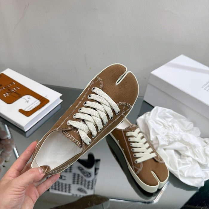 Maison Margiela Sneaker MM000124