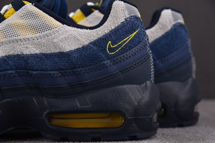 Nike Air Max 95 SB Eric Koston Obsidian Speed Yellow HQ8492-400