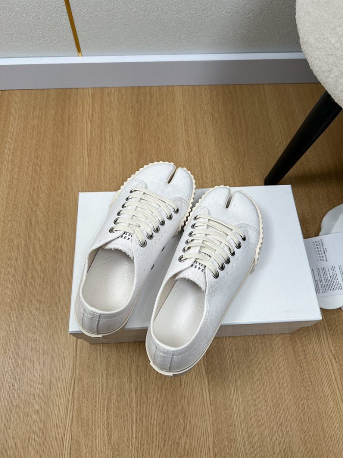 Maison Margiela Sneaker MM000115