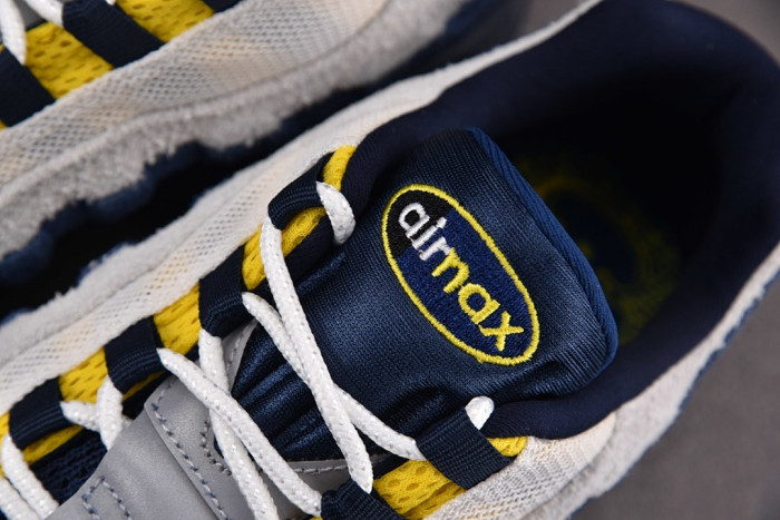 Nike Air Max 95 SB Eric Koston Obsidian Speed Yellow HQ8492-400