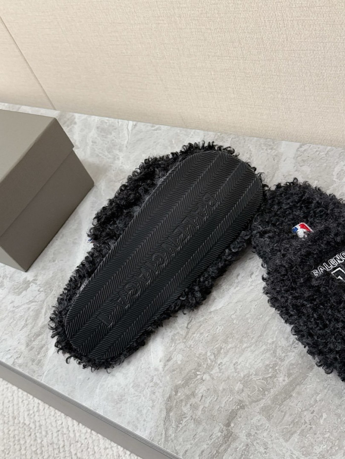 BALENCIAG* SANDAL 74