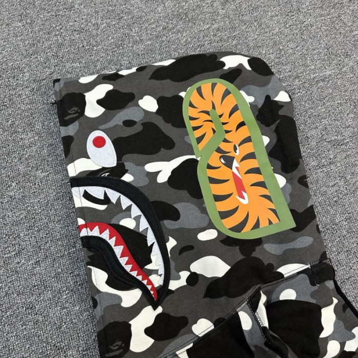 BAPE Hoodie90