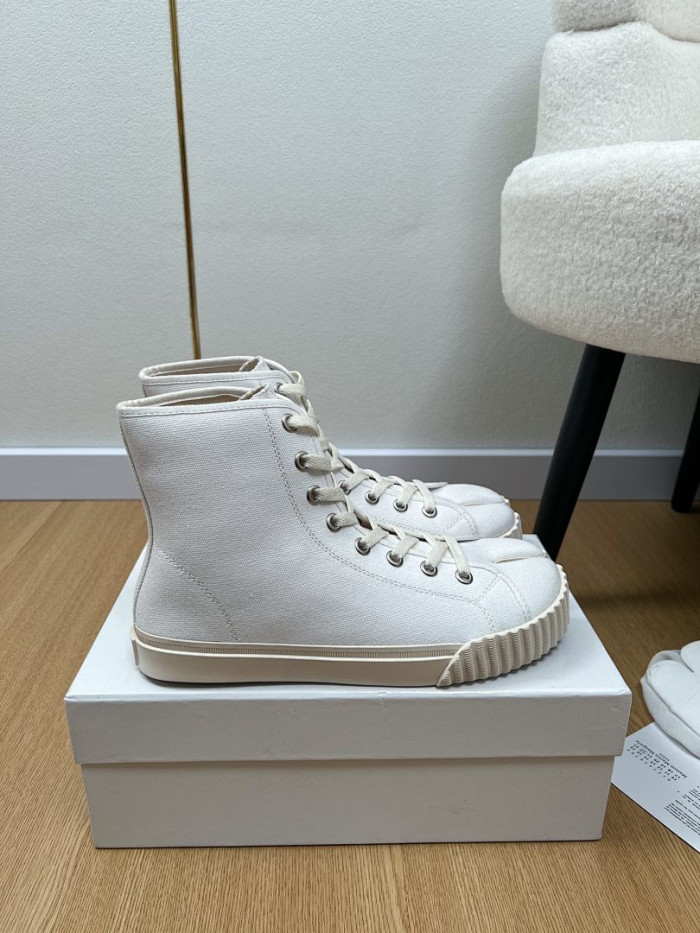 Maison Margiela Sneaker MM000111