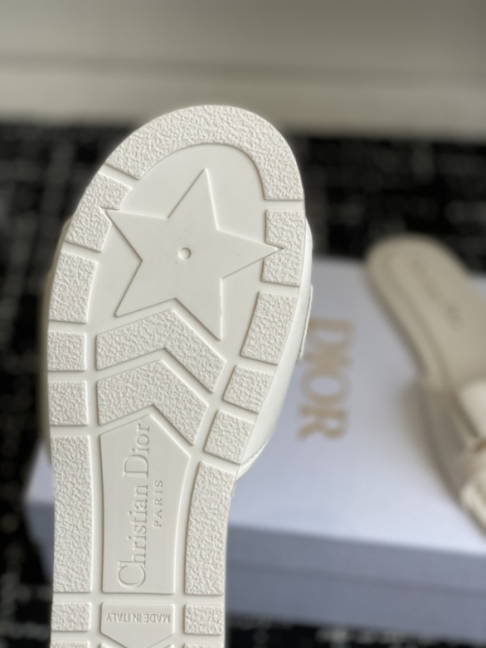Dio*r sandal 73