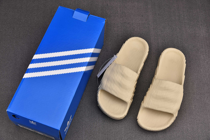 adilette 22 slides grey gx6950