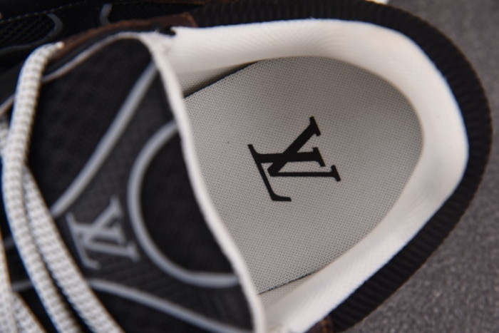 L&V snekaers L0000409