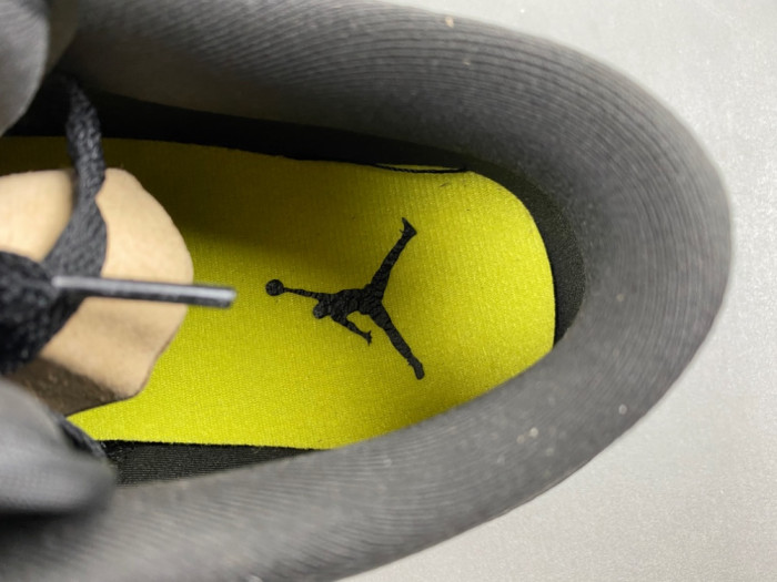 Air Jordan 1 Low Elephant Print 2025 IM6568-010