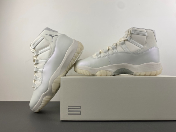 Air Jordan 11 "Pearl" AR0715-110