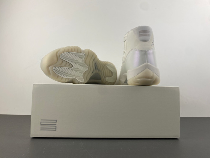 Air Jordan 11 "Pearl" AR0715-110