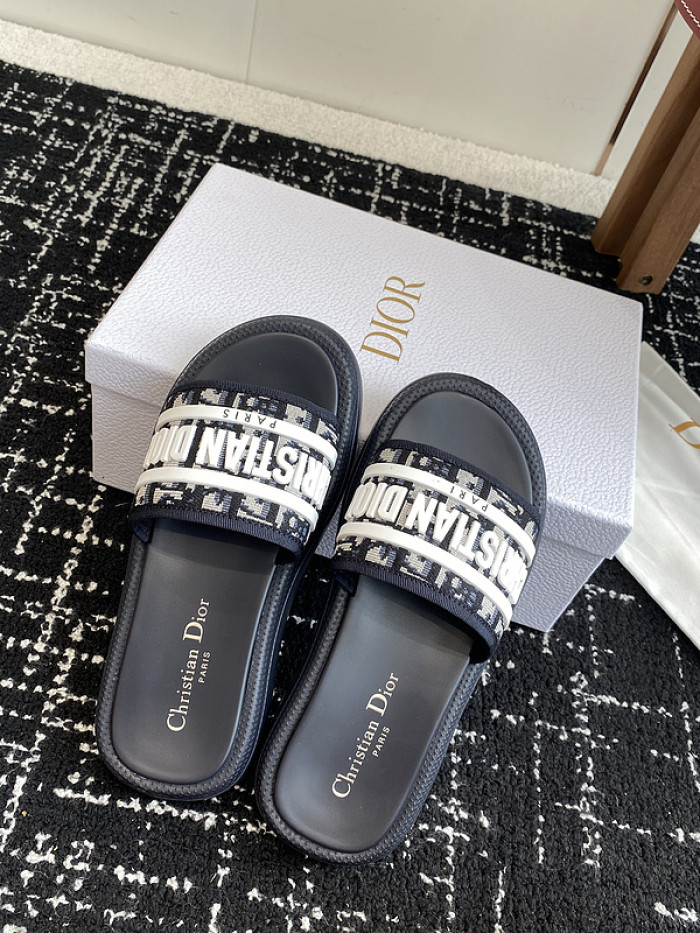 Dio*r sandal 63