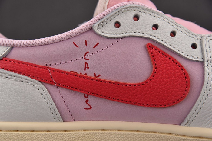 Travis Scott x Air Jordan 1 Low OG 