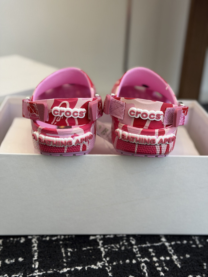 BAPE × Crocs 04