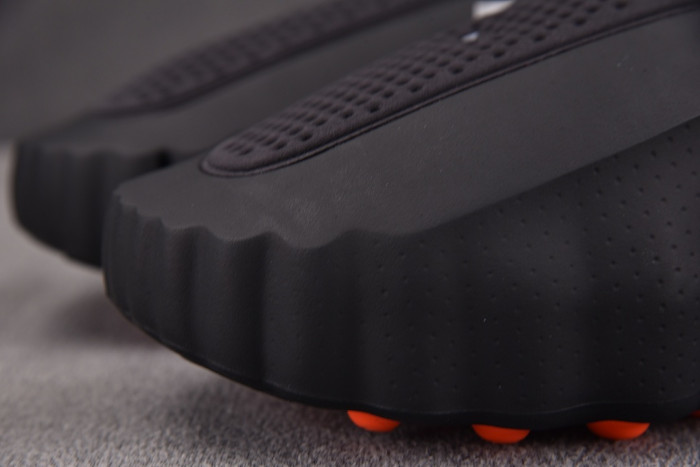 Nike Mind 001 Slide Solar black HQ4307-001