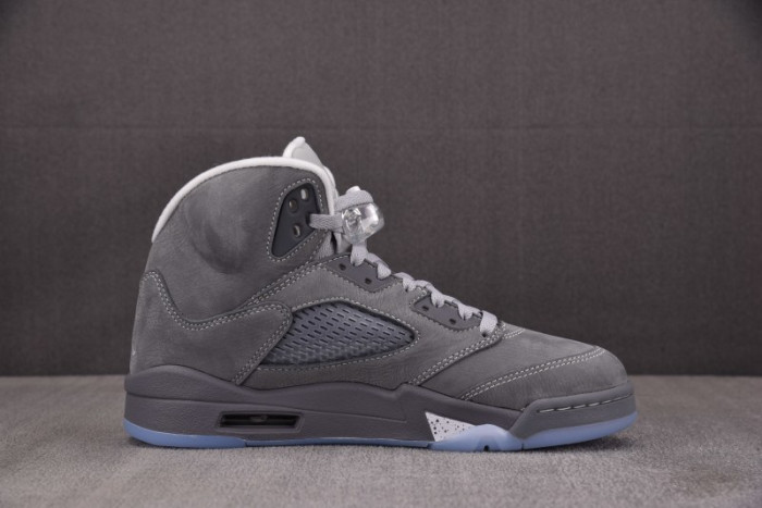 Air Jordan 5 Retro "Wolf Grey" DD0587-002