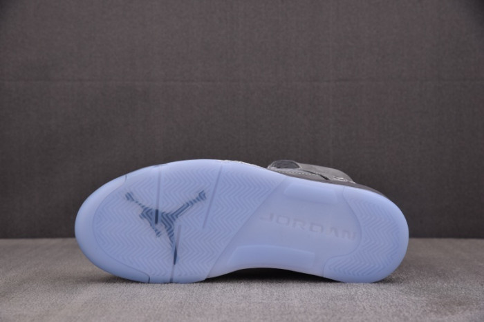 Air Jordan 5 Retro "Wolf Grey" DD0587-002