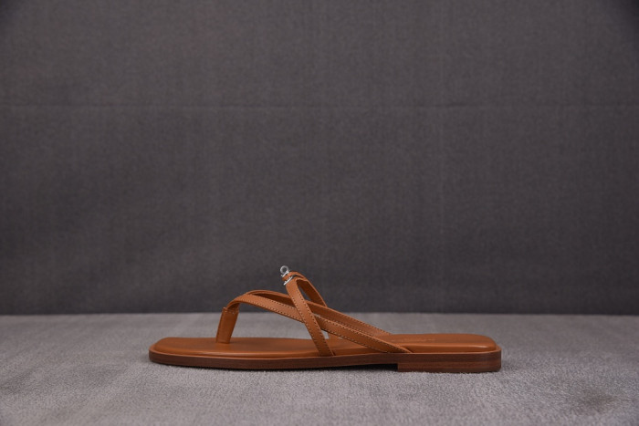 Herme* Sandal122