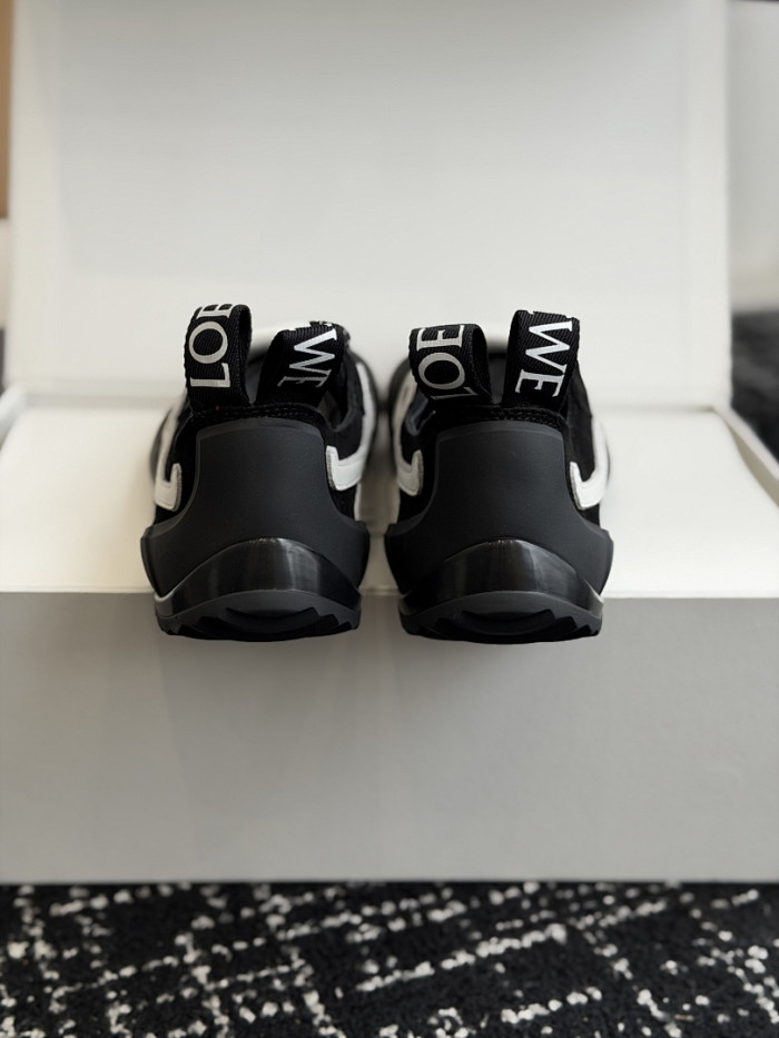 L0EWE Sneakers LW1000024