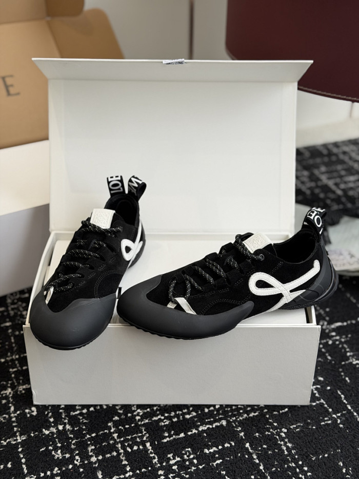 L0EWE Sneakers LW1000024