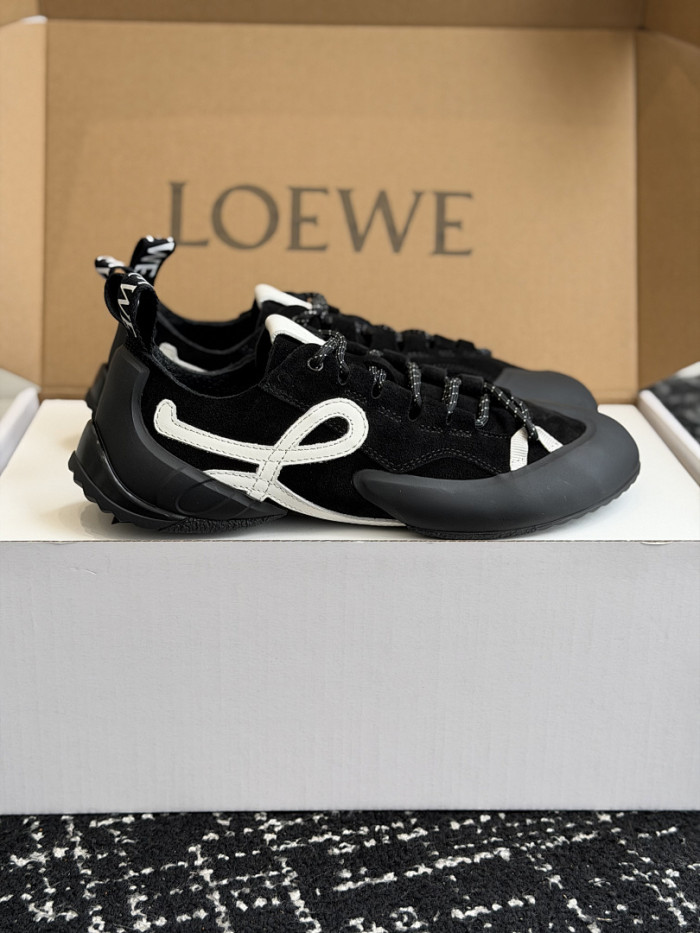 L0EWE Sneakers LW1000024