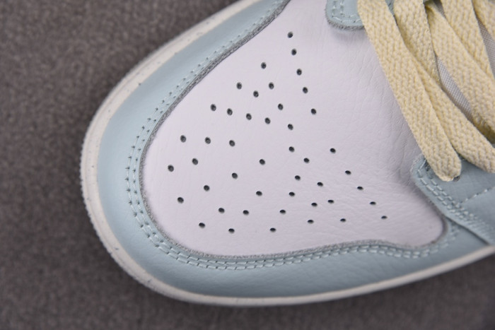 Air Jordan 1 Low SE Glacier Blue Summit White HJ5999-400