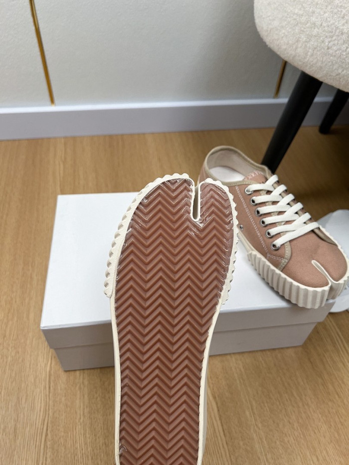 Maison Margiela Sneaker MM000114