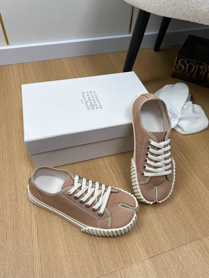 Maison Margiela Sneaker MM000114