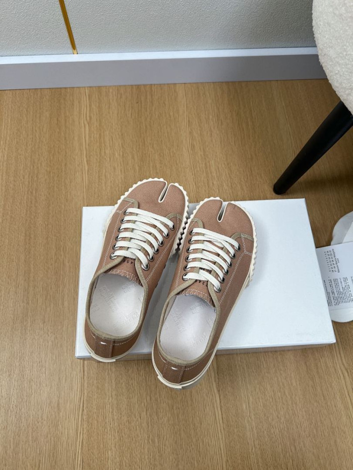 Maison Margiela Sneaker MM000114