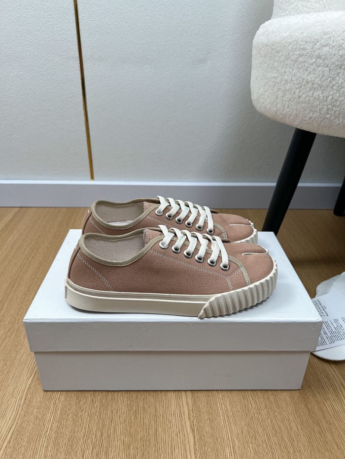 Maison Margiela Sneaker MM000114