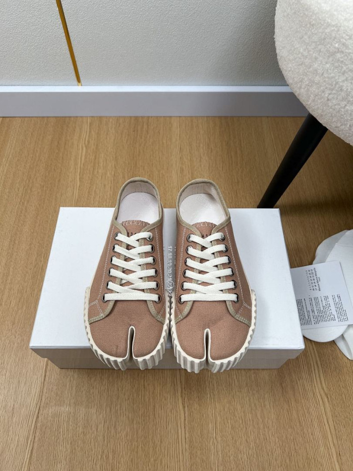 Maison Margiela Sneaker MM000114