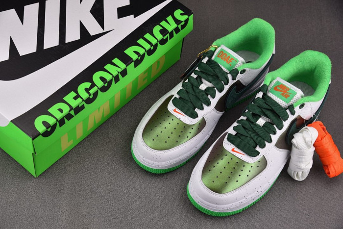 Air Force 1 x Oregon 