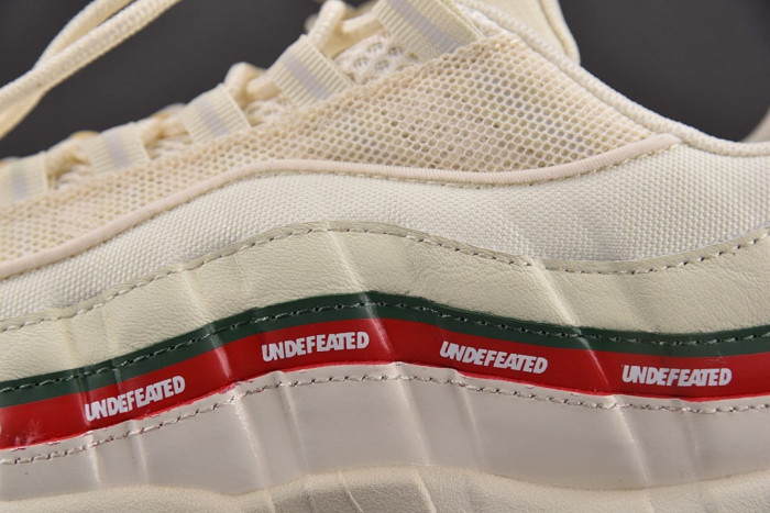 Nike Air Max 95 SP Undefeated Sail IB4453-100