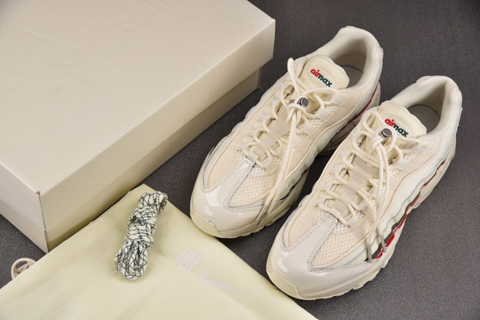 Nike Air Max 95 SP Undefeated Sail IB4453-100