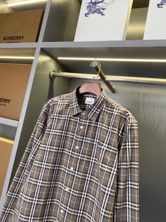 BURBER*Y Shirt 76