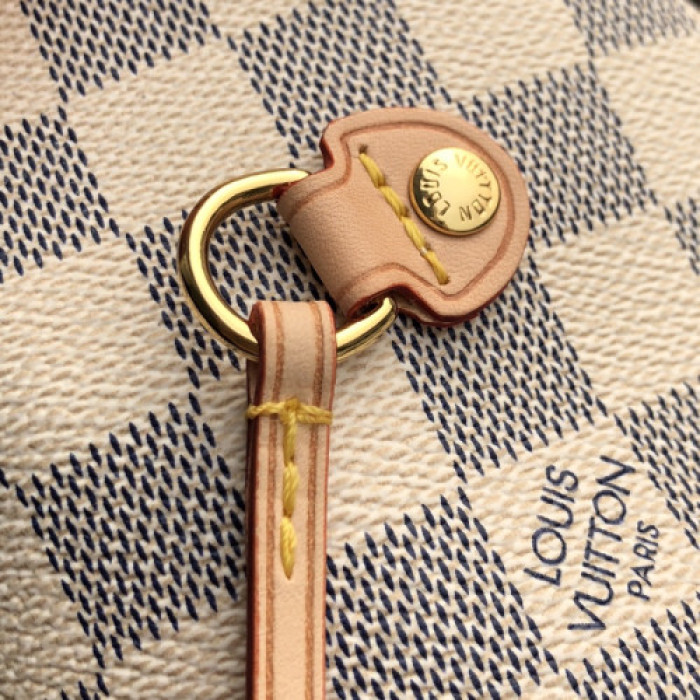 L&V BAG76（Beige inside)--32*29*17CM