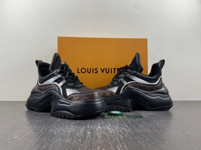 l&v snekaers l0000157