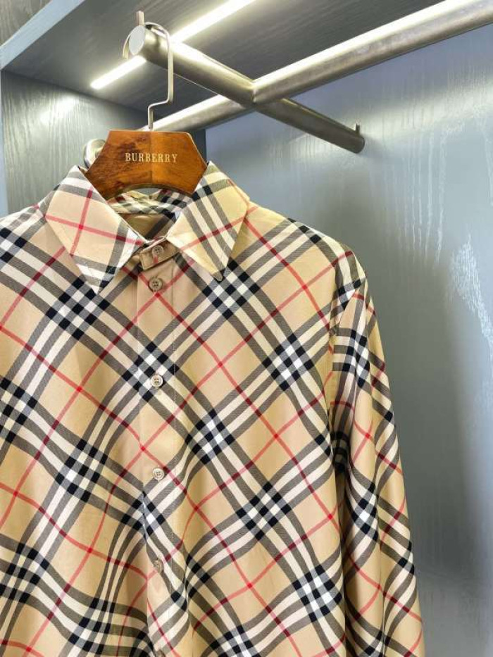 BURBER*Y Shirt 73
