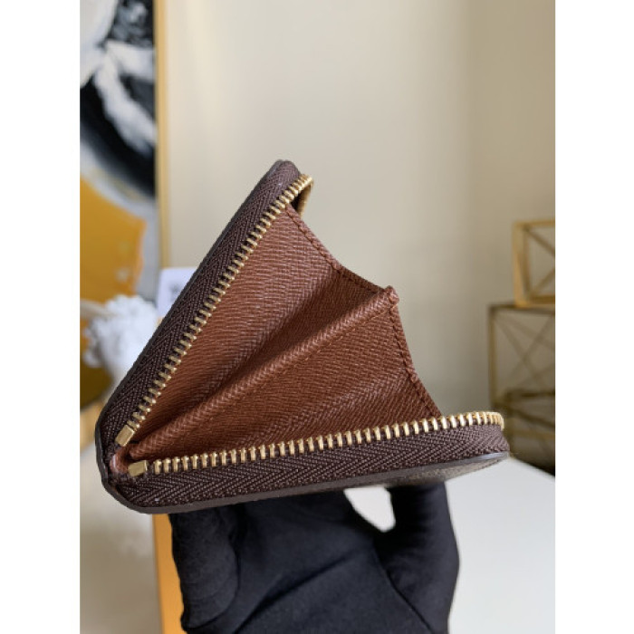 L&V WALLET11
