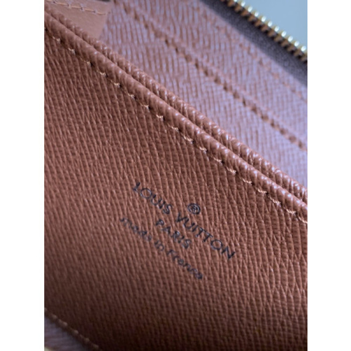L&V WALLET11