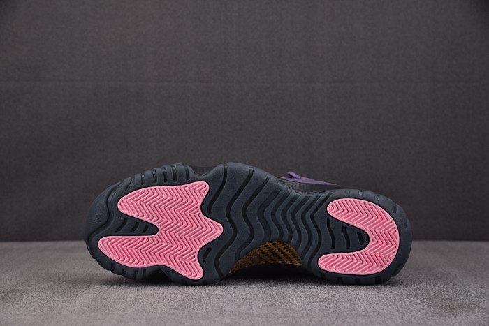 Air Jordan 11 Retro Mojave IO8961-553