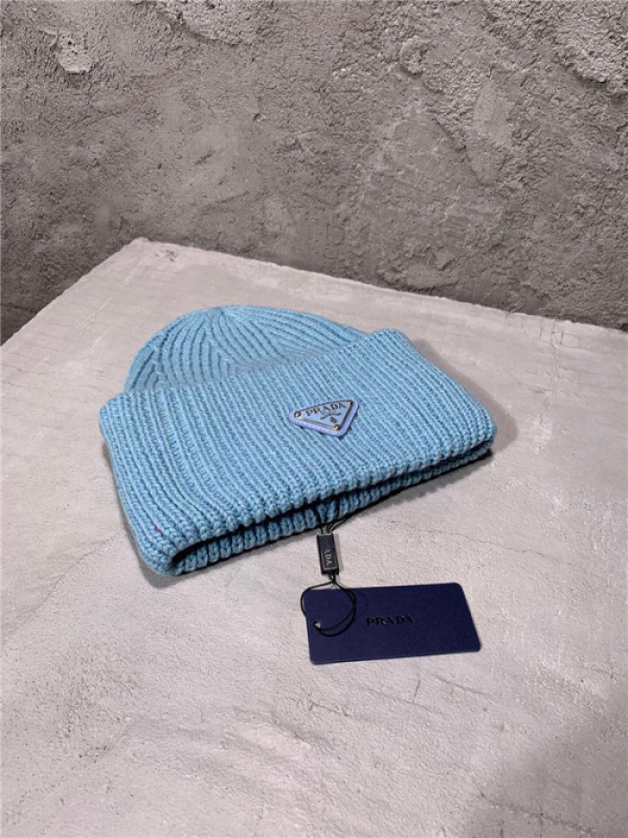 Prad* hat46