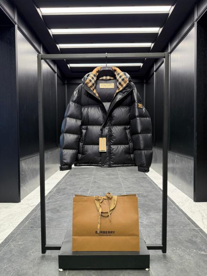 BURBER*Y Down Jacket 57