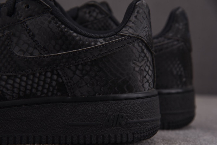 Nike Air Force 1 Low Kobe Bryant x Triple Black" IB0018-003