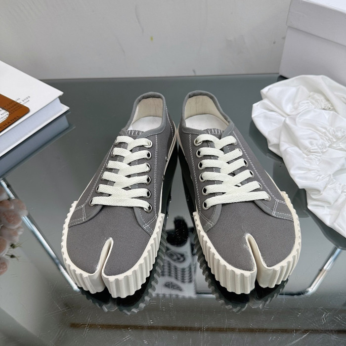 Maison Margiela Sneaker MM000120